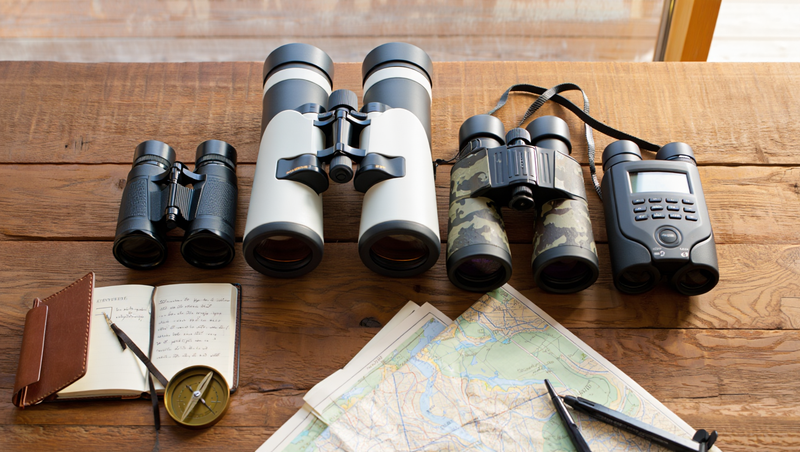 Comment choisir ses jumelles : les 4 chiffres à comprendre avant d'acheter